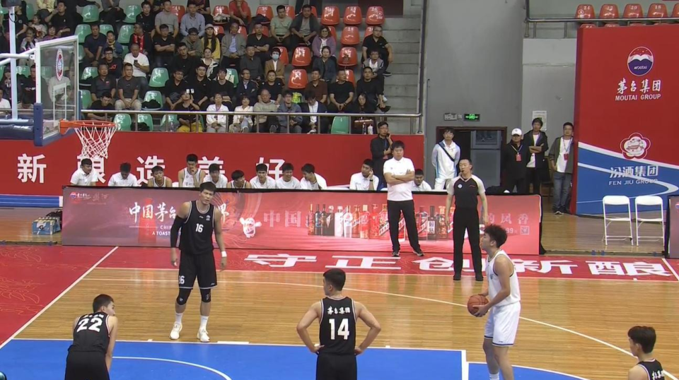 发挥出色, 迎战澳门黑