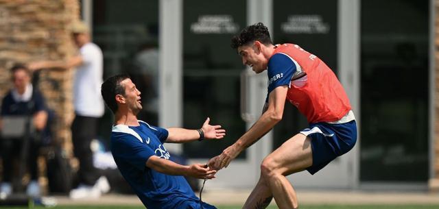 欧冠惨遭屠 欧冠惨遭屠